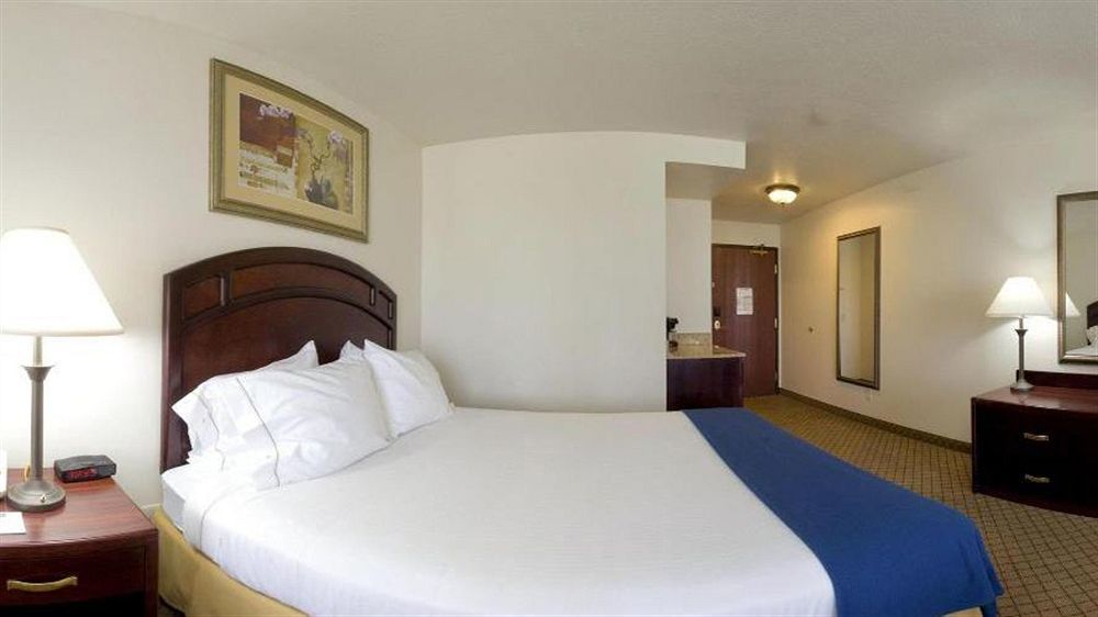 Holiday Inn Express & Suites Le Mars By Ihg Exterior foto