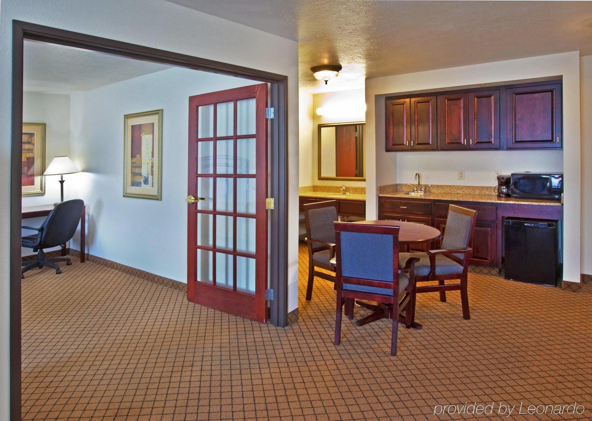 Holiday Inn Express & Suites Le Mars By Ihg Quarto foto